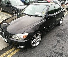 04 Lexus is200 - Image 6/6