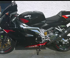 2004 aprilia rsvr - Image 4/5