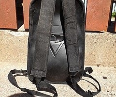 Road line tank bag