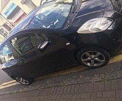 Toyota Yaris 07 - Image 6/8