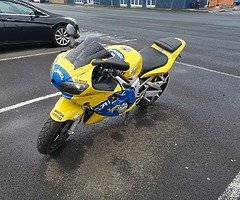 2000 Yamaha R6