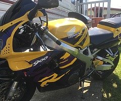 Honda fireblade 900RR - Image 8/10