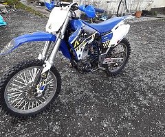 Yamaha yzf 250