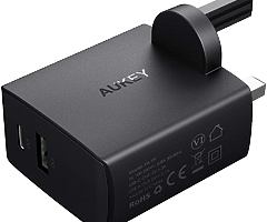 AUKEY USB C Wall Charger Dual Port USB A 5V 2.1A + USB C 5V 3A Mains Charger for iPhone X / 8 / 8 Pl