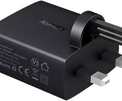 AUKEY USB C Wall Charger Dual Port USB A 5V 2.1A + USB C 5V 3A Mains Charger for iPhone X / 8 / 8 Pl