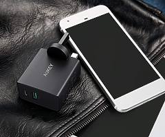 AUKEY USB C Wall Charger Dual Port USB A 5V 2.1A + USB C 5V 3A Mains Charger for iPhone X / 8 / 8 Pl