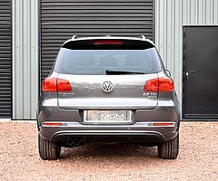 2012 Vw Tiguan R-LINE 4x4 - Image 4/9