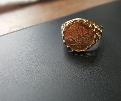 Gold ring 1949 Sovereign 22ct