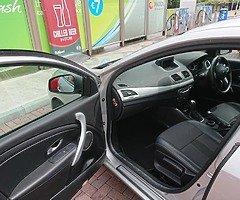 Renault Fluence 2012 Diesel - Image 6/10