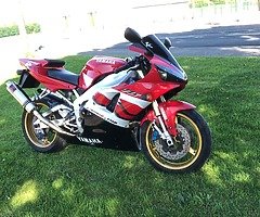 Yamaha R1