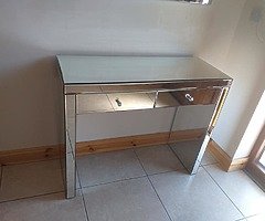 Console table and mirror together