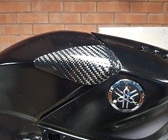 Yamaha R6 Carbon Tank Slider