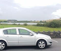 8 Opel Astra 1.4 petrol Tested & Taxed (Mint Car) - Image 9/10