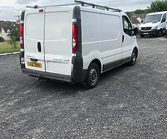 2007 Vivaro 1.9 Psv March roofrack Towbar - Image 5/8