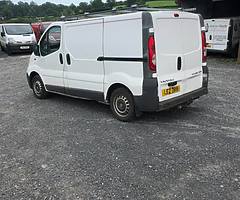 2007 Vivaro 1.9 Psv March roofrack Towbar - Image 6/8