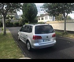 Volkswagen touran for sale low milage car is like new inside and out 2 owners from new full service - Image 4/5