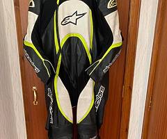 Alpinestars 1 piece Race Leathers Size UK48 Euro58