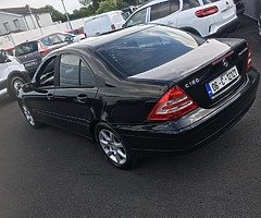 Mercedes-Benz C-Class - Image 7/10