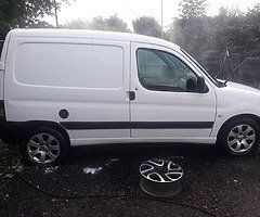 Peugeot van 2008 - Image 3/4