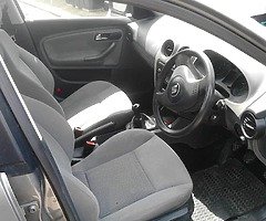 Seat - Image 6/10