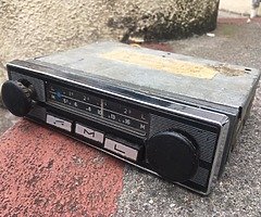 Old car radio - Image 7/7