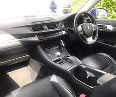 Lexus CT200 - Image 6/10