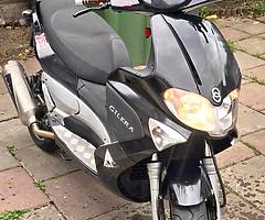 Gilera vrx 200