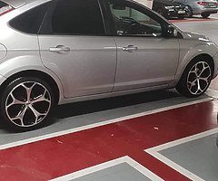 2011 ford focus silver