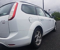 Ford Focus - Image 6/10