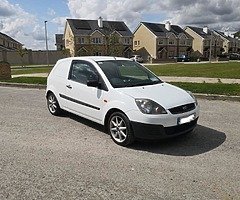 2007 fiesta van