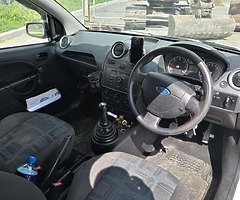 2007 fiesta van - Image 6/7