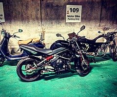 Kawasaki ER6N 650CC Naked Streetbike