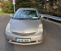 Toyota Prius - Image 10/10