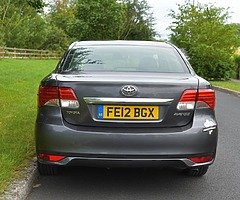 2012 TOYOTA AVENSIS