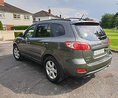 HYUNDAI SANTA-FE 7 SEATER 4WD QUICK SALE