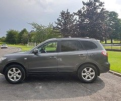 HYUNDAI SANTA-FE 7 SEATER 4WD QUICK SALE - Image 4/8