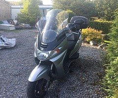 Suzuki Burgman 400cc