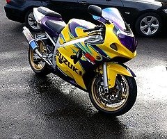 Suzuki gsxr 600 alstare edition