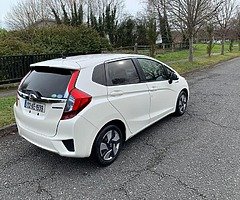 Honda fit hybrid(1.5) - Image 4/7