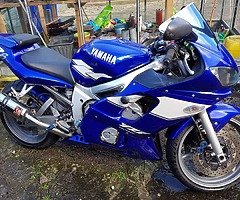 Yamaha R6 - Image 7/10