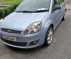 06 Ford fiesta