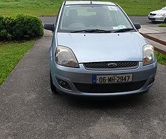 06 Ford fiesta