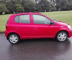 Toyota Yaris 2005 - Image 2/5