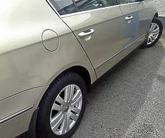 Passat - Image 1/10