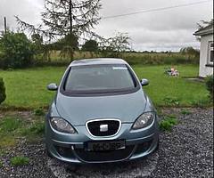 Seat Toledo broken for parts only - Image 1/3