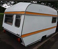 1977 Vintage Caravan