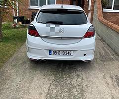 Vauxhall Astra CDTI VXR 1.9 diesel - Image 4/8