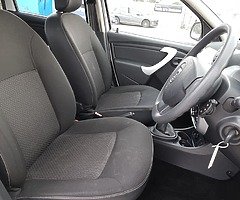 Dacia Duster 1.5 dci 110bhp - Image 6/8