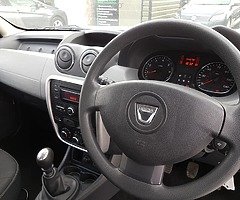 Dacia Duster 1.5 dci 110bhp - Image 7/8