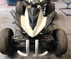 Jap road quad 250cc Need tlc runs well no mot